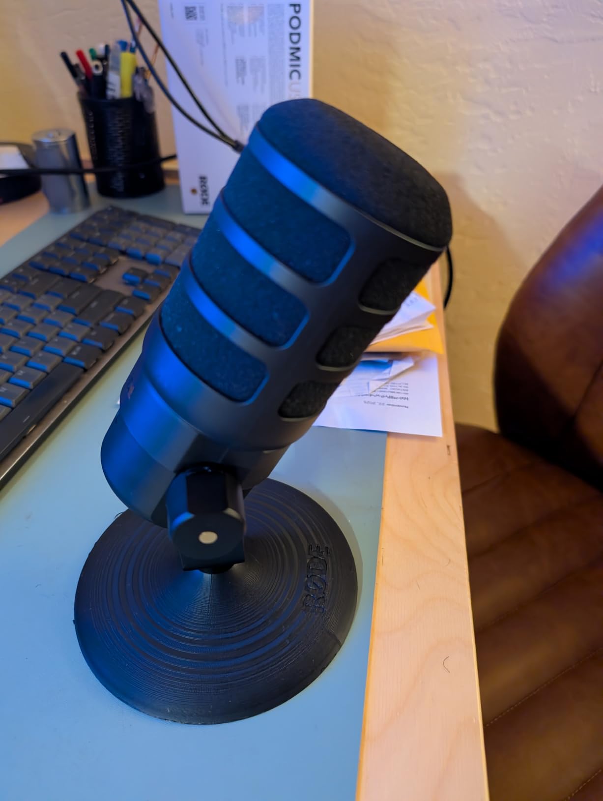 RØDE PodMic USB Dynamic Broadcast Microphone, XLR + USB-C customer photo 1