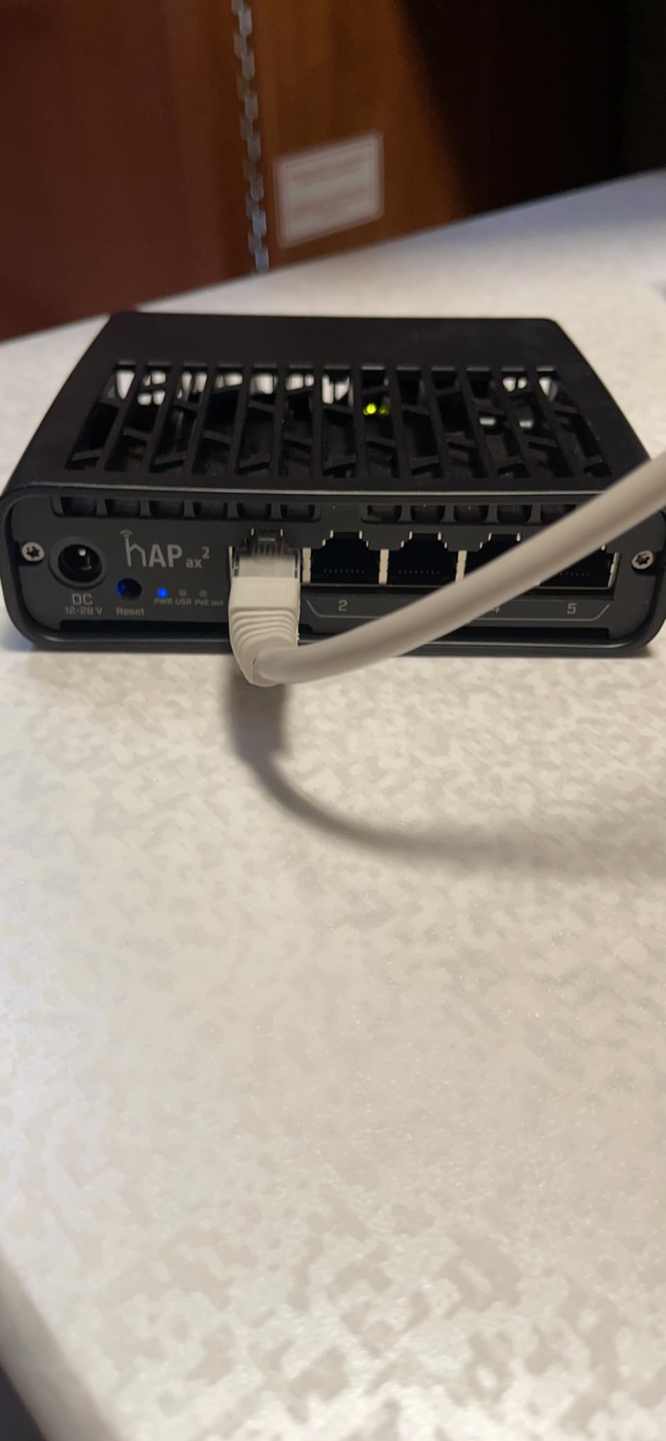 MikroTik MikroTik hAP ax2 US Version (C52iG-5HaxD2HaxD-TC-US) customer photo 2
