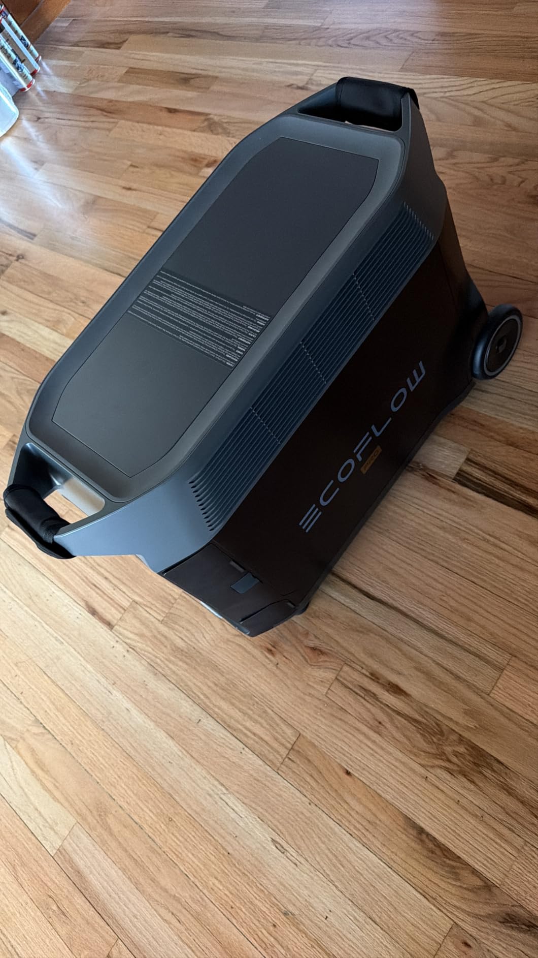EF ECOFLOW Portable Power Station 3600Wh DELTA Pro, 120V 3600W AC Output | 2.7H Fast Charge Power Station, Expandable up to 25kWh, Solar Generator for Home Use, Power Outage, Camping, RV, Emergencies customer photo 2