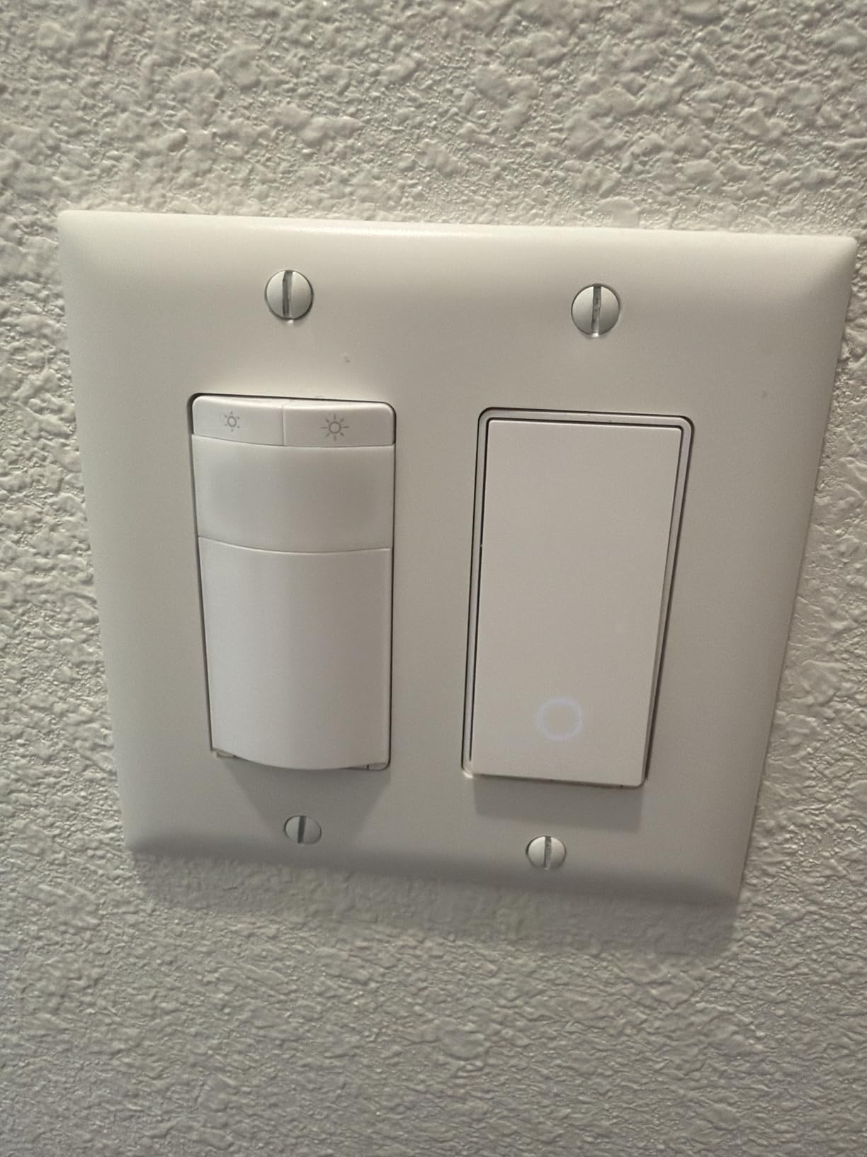 TP-Link Tapo Matter Smart Light Switch: Voice Control w/Siri, Alexa & Google Home | UL Certified | Timer & Schedule | Easy Guided Install | Neutral Wire Required | Single Pole | Tapo S505(2-Pack) customer photo 2