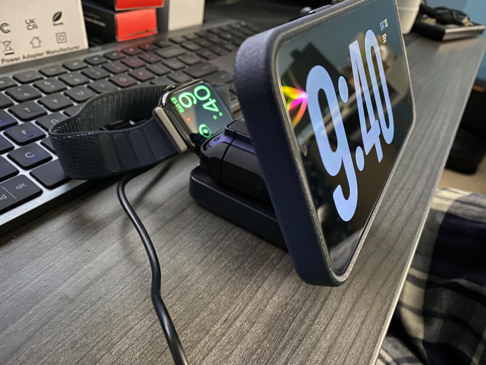 Anker MagGo 3-in-1 MagSafe-Compatible Qi2 15W Foldable Charging Station | Qi2-Certified Wireless Charging Stand for iPhone 17 - 12 Series, AirPods, Apple Watch Ultra(Non-Battery, Adapter Included) customer photo 1