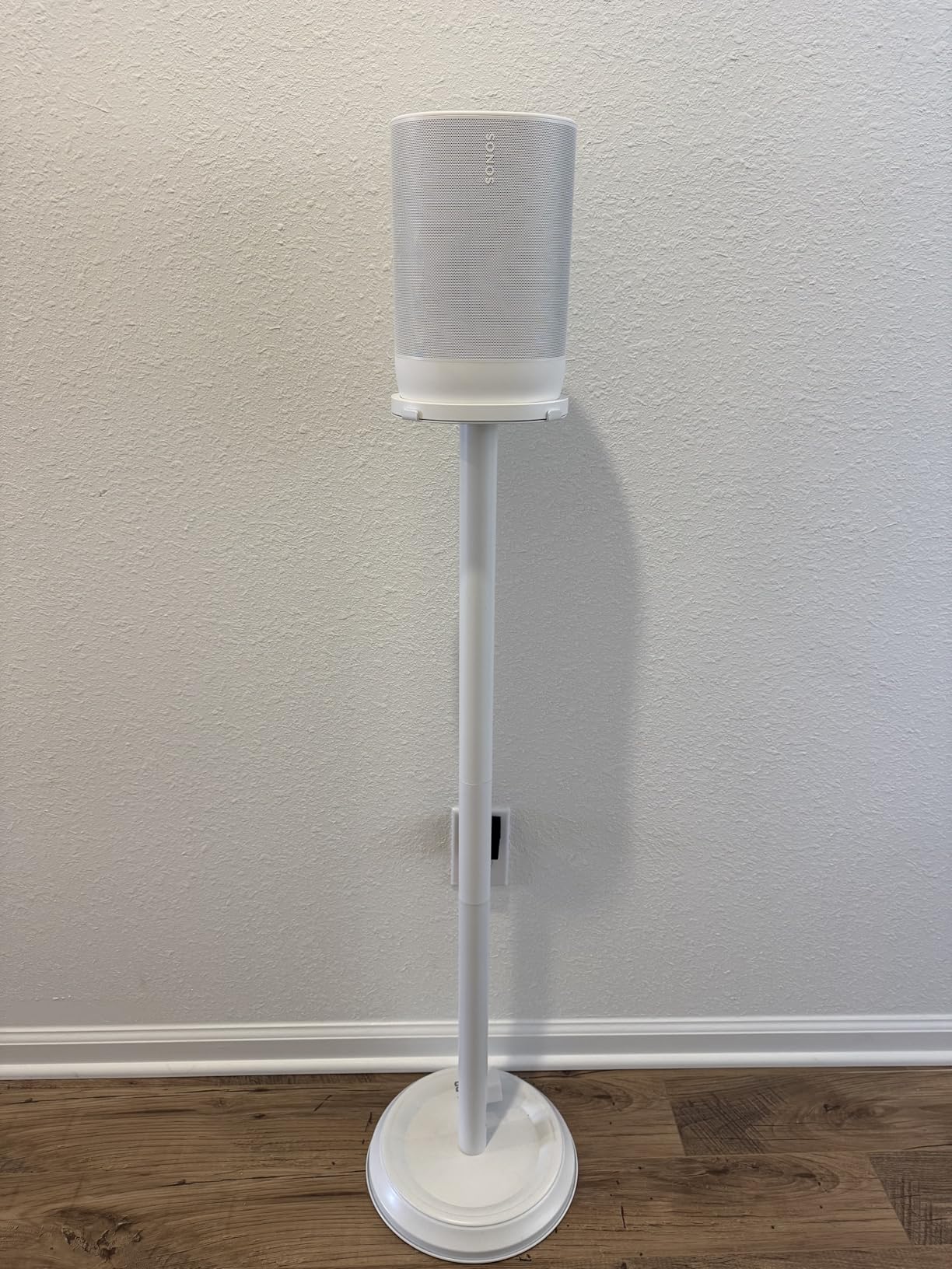 Sonos Move 2 - White - Wireless Portable Bluetooth Speaker | 24-Hr Battery | IP56 Water & Dust Resistant | USB-C Charges Your Phone | WiFi | Trueplay | Deep, Dynamic Bass customer photo 1