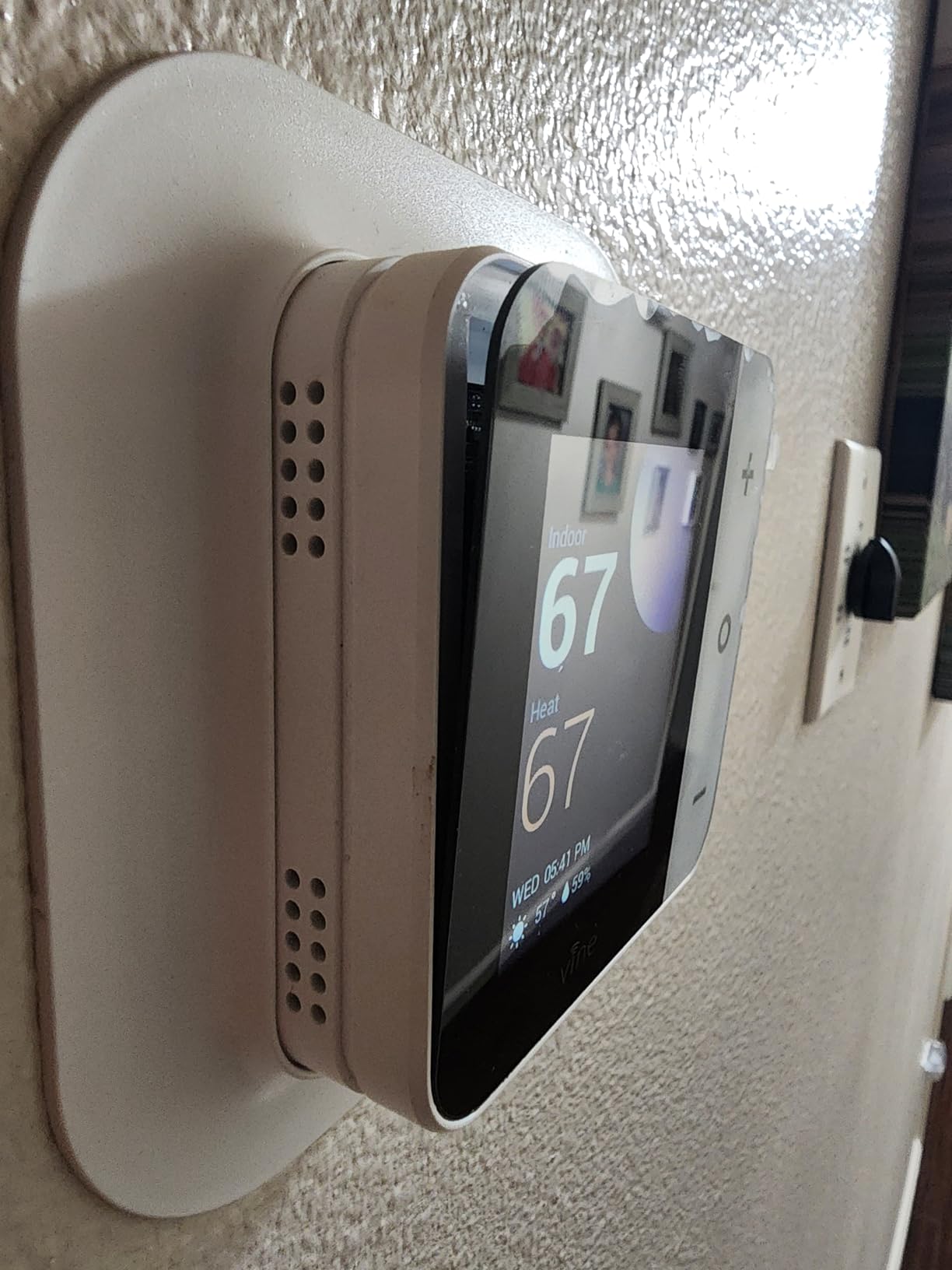 Vine Thermostat for Home with Touchscreen Color Display, WiFi Smart Thermostat Compatible with Alexa and Google Assistant, 7day/8period Programmable, Energy Saving, C-Wire Required, Screen Size 2.8