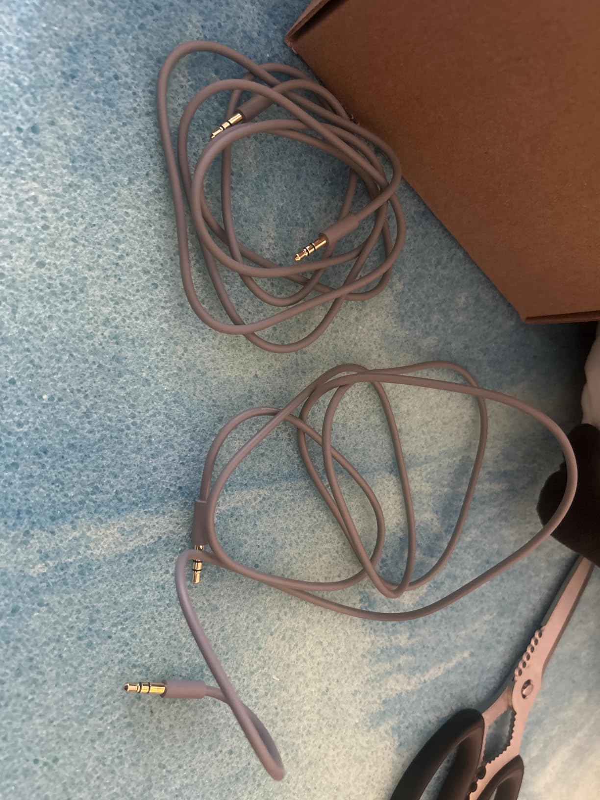 Beats Studio Pro (Renewed Premium) Wireless Bluetooth Noise Cancelling Headphones - Deep Brown customer photo 2