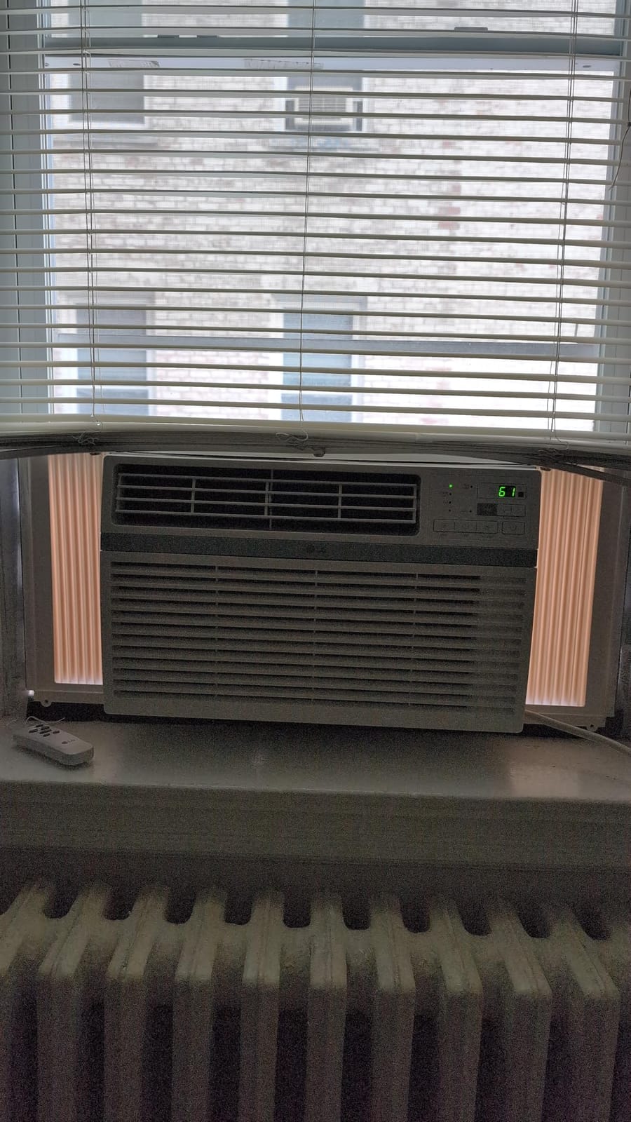 LG 8,000 Window Air Conditioner, 115V, 350 Sq.Ft. (14' x 25' Room Size), Quiet Operation, Electronic Control with Remote, 3 Cooling & Fan Speeds, Auto Restart, 8000 BTU, White customer photo 1