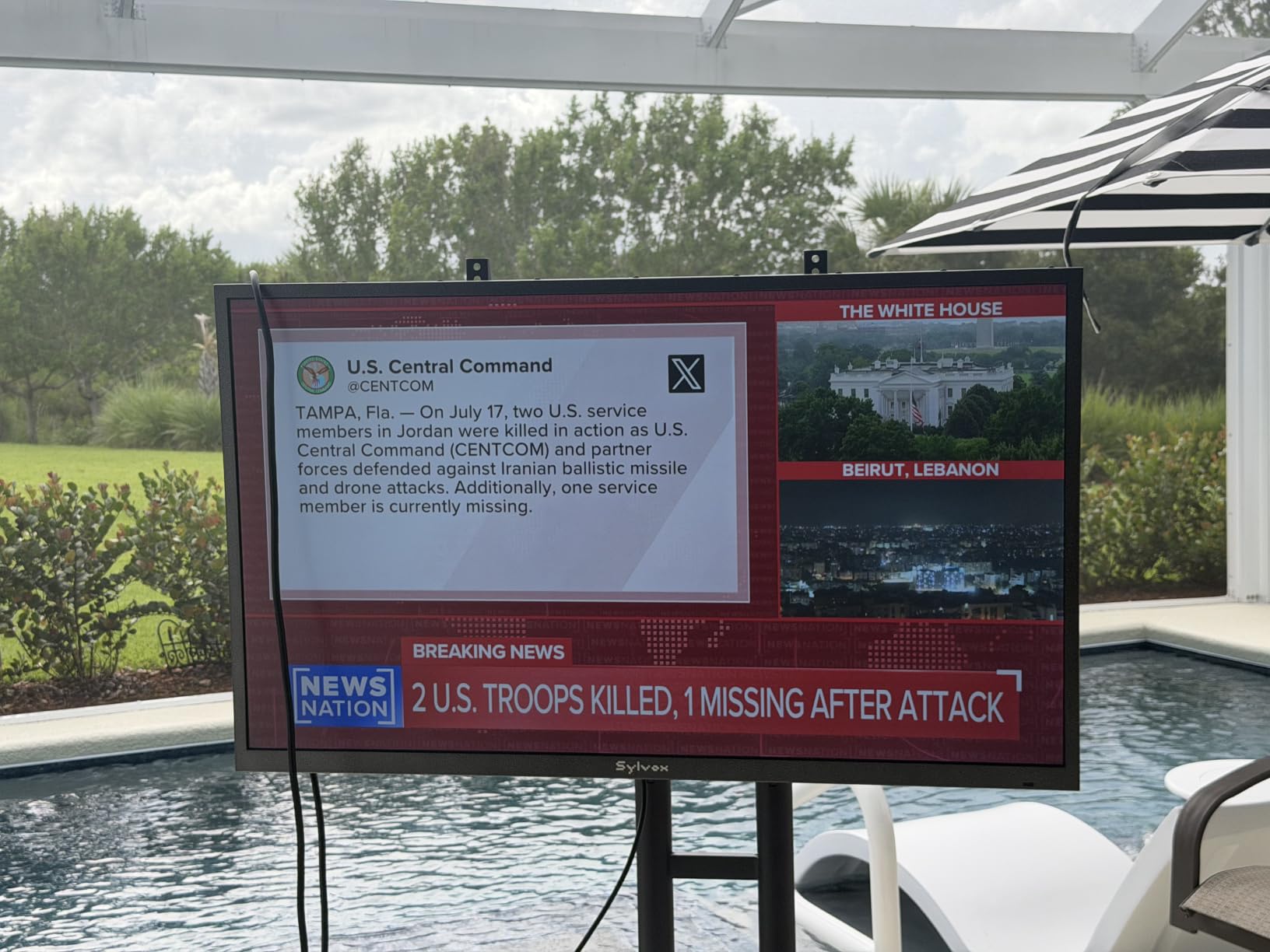 SYLVOX Outdoor TV, 43 inch Smart Waterproof Outdoor TV, 4K UHD Weatherproof | IP56, Support Dolby Vision Atmos, Google Cast, 1000 nit Brightness for Outside Partial Sun & Full Shade (Deck Pro 3.0 /2026) customer photo 1