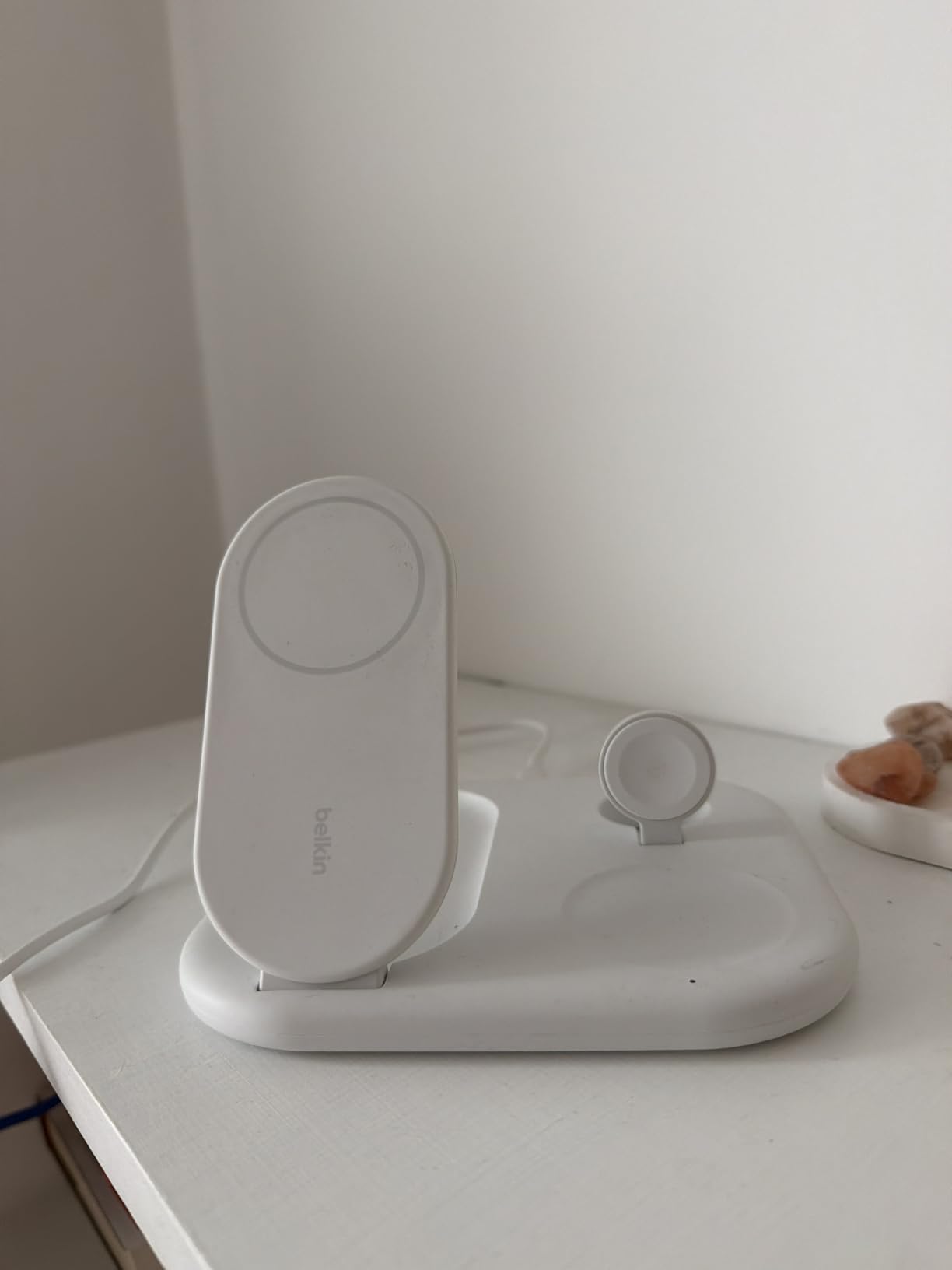 Belkin Qi2 Magnetic Wireless Charging Station, 3 in 1 Foldable Charger customer photo 2