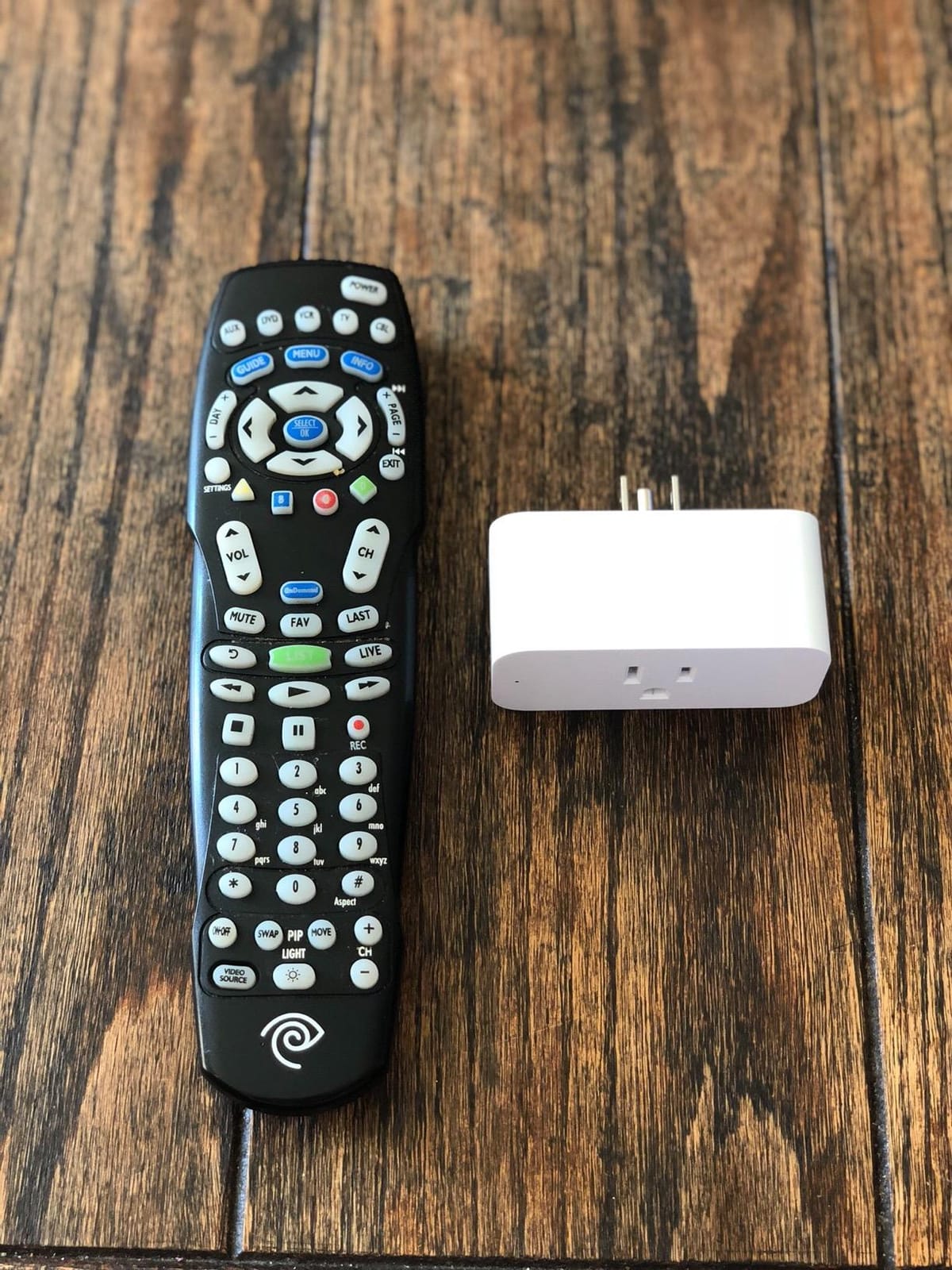 Amazon Smart Plug, Works with Alexa, Simple Setup, Endless Possibilities (2-Pack) customer photo 2