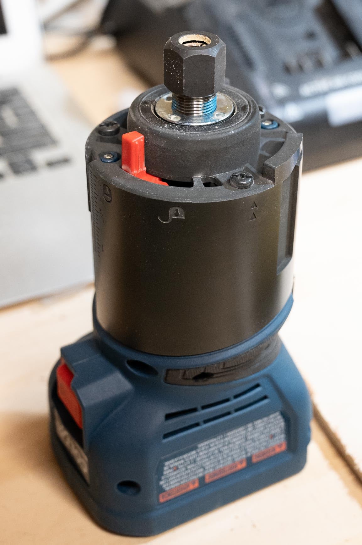 BOSCH GKF18V-25N 18V Brushless Colt Palm Router - Includes Dust Extraction System and Variable Speed Control (Bare Tool) customer photo 1