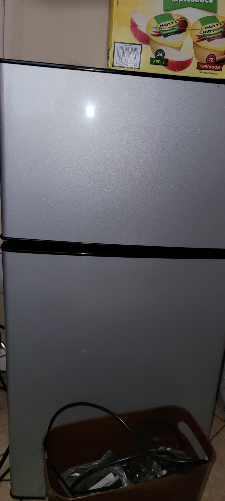 DEMULLER 2.4 Cu.ft Mini Fridge with Top Freezer Apartment Size Dual Door Compact Refrigerator for Personal Use Small Fridge with Egg tray, 7 Temperature Control For Dorm, Black customer photo 1