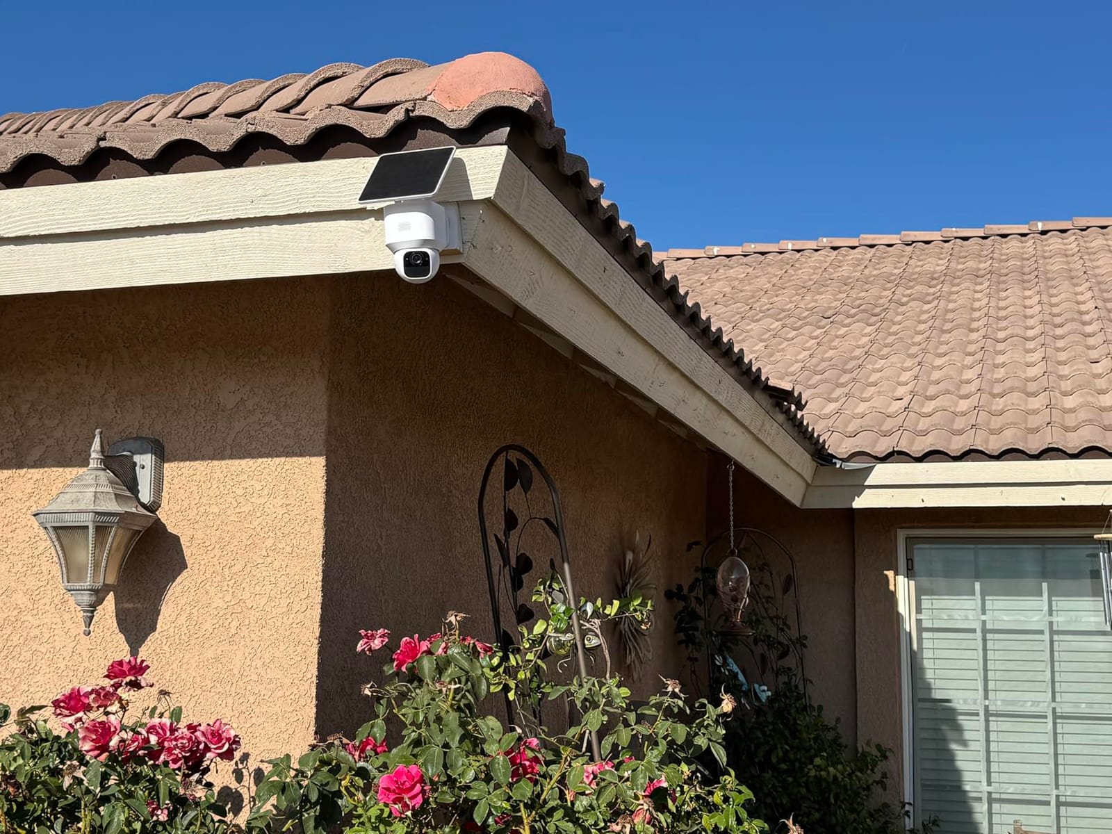 eufy Security SoloCam E30, 2K Solar Security Camera, 360° AI Tracking | Solar Powered, 2K Clarity, AI Detection, Pan & Tilt, No Monthly Fee, Built-in Local Storage, Wireless Outdoor customer photo 2