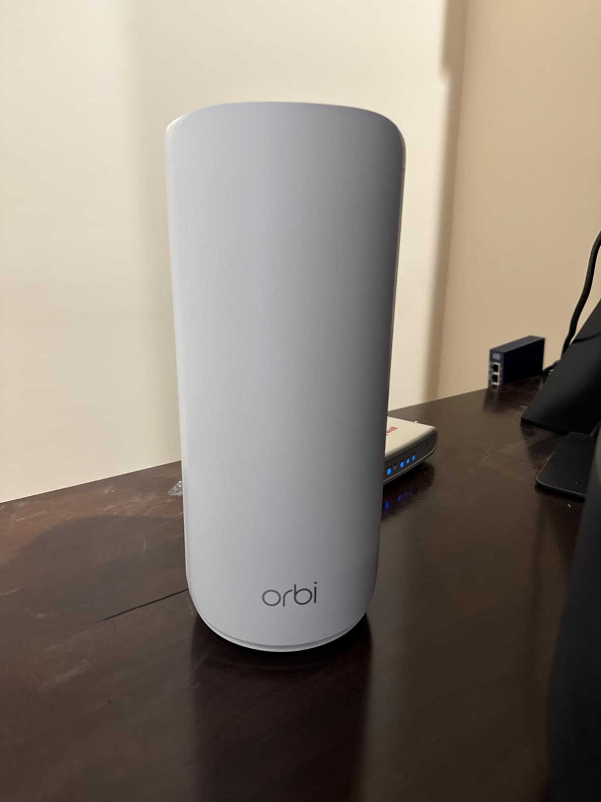NETGEAR Orbi 870 Series WiFi 7 Mesh System, Up to 9,000 sq ft., 3 Pack | Up to 21 Gbps, 150 Devices, Easy Set Up, Tri-Band, Security Features, 10 Gig Port, Router + 2 Satellite Extenders, RBE873 customer photo 1
