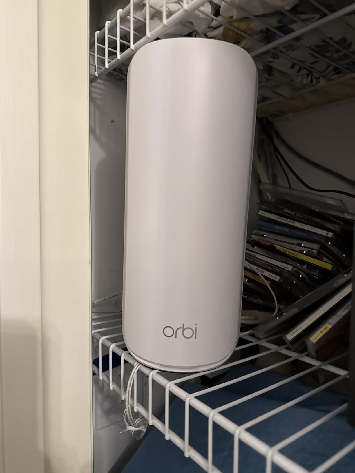 NETGEAR Orbi 870 Series WiFi 7 Mesh System, Up to 9,000 sq ft., 3 Pack | Up to 21 Gbps, 150 Devices, Easy Set Up, Tri-Band, Security Features, 10 Gig Port, Router + 2 Satellite Extenders, RBE873 customer photo 2