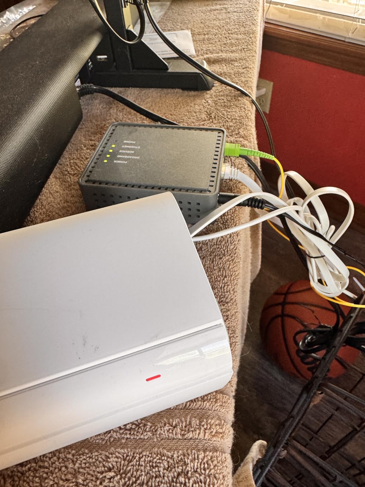 Tenda AX3000 WiFi 6 Mesh System Nova MX12 - Whole Home Mesh WiFi Coverage up to 7,000 sq. ft., Dual-Band WiFi Mesh Network for 160+ Devices, Fast & Stable, Replaces Wireless Router (3-Pack) customer photo 2