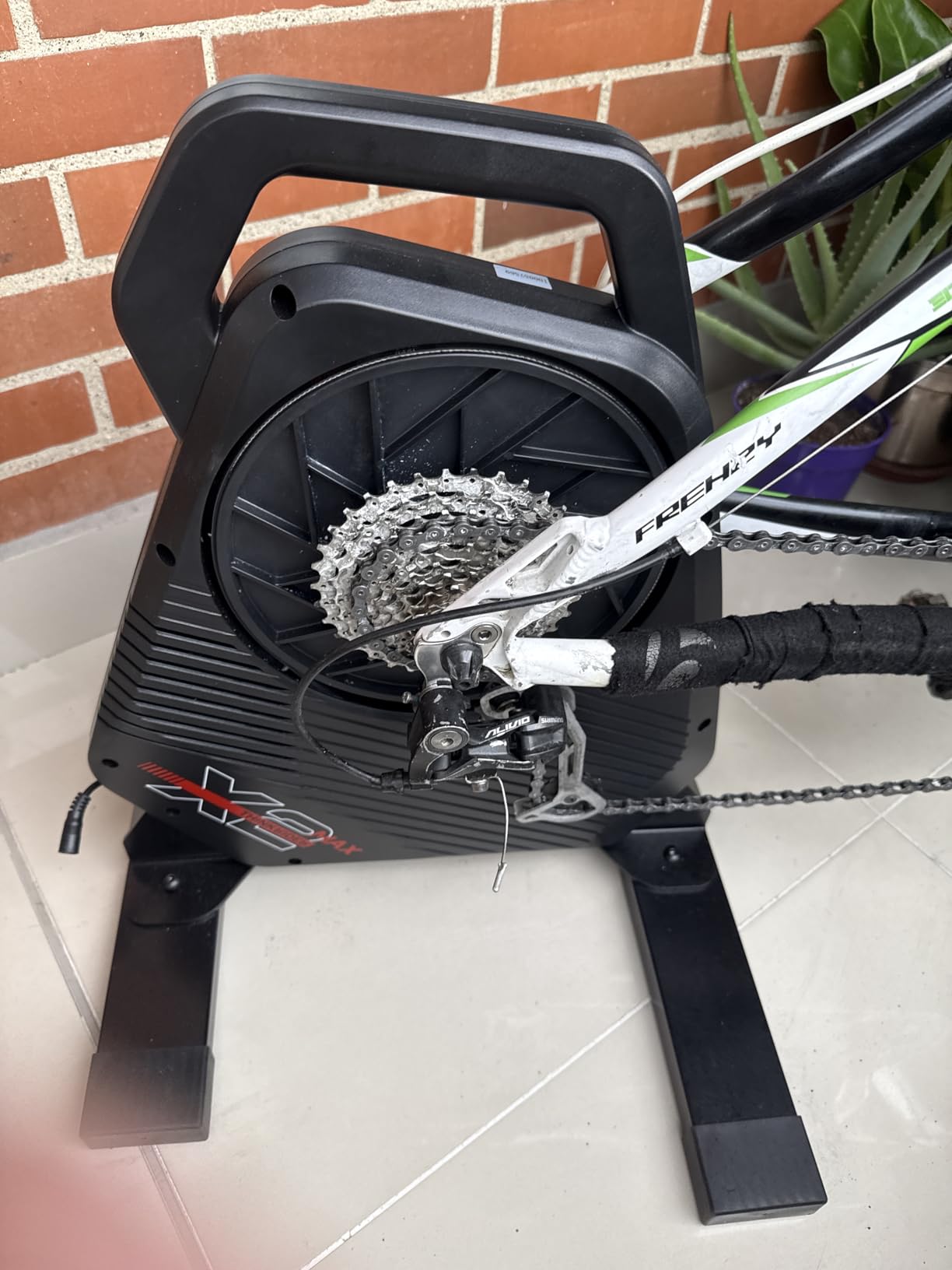 ThinkRider X2Max Smart Bike Trainer, 2000W, 18% Slope, ANT+ & BLE, Zwift Compatible customer photo 1