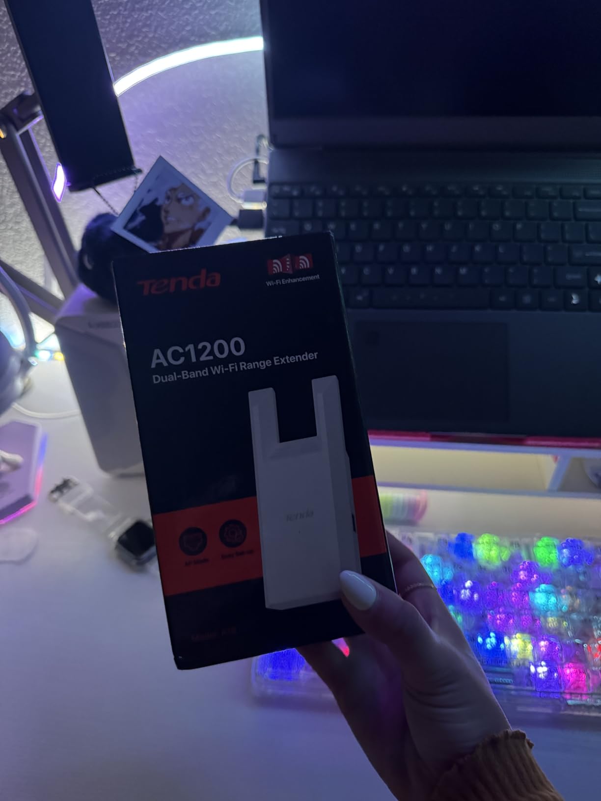 Tenda WiFi Range Extender AC1200, Dual-Band867Mbps 5GHz/300Mbps 2.4GHz, WiFi Booster Suitable for Every House, One Ethernet Port(A18 V4.0) customer photo 1