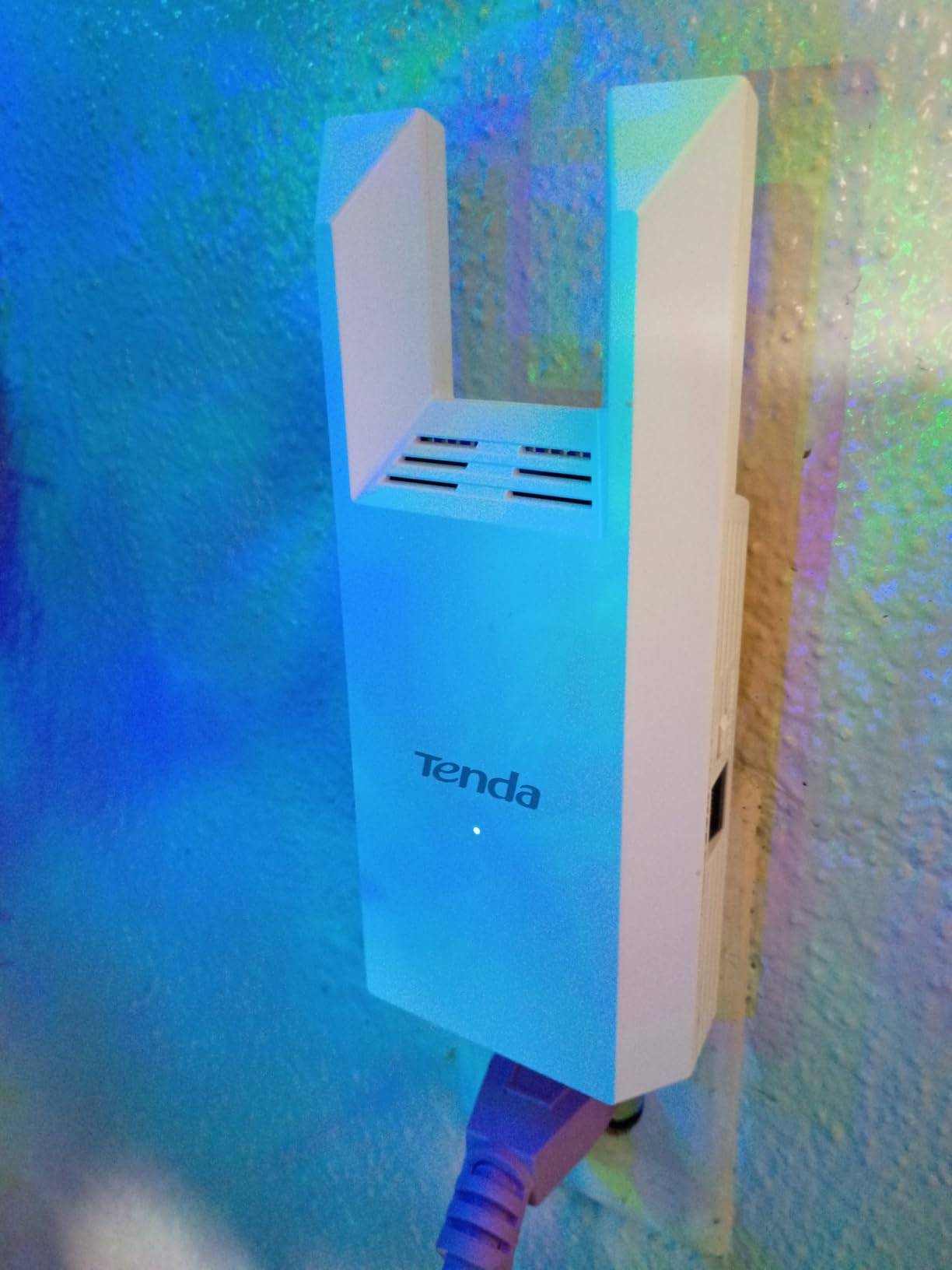 Tenda WiFi Range Extender AC1200, Dual-Band867Mbps 5GHz/300Mbps 2.4GHz, WiFi Booster Suitable for Every House, One Ethernet Port(A18 V4.0) customer photo 2