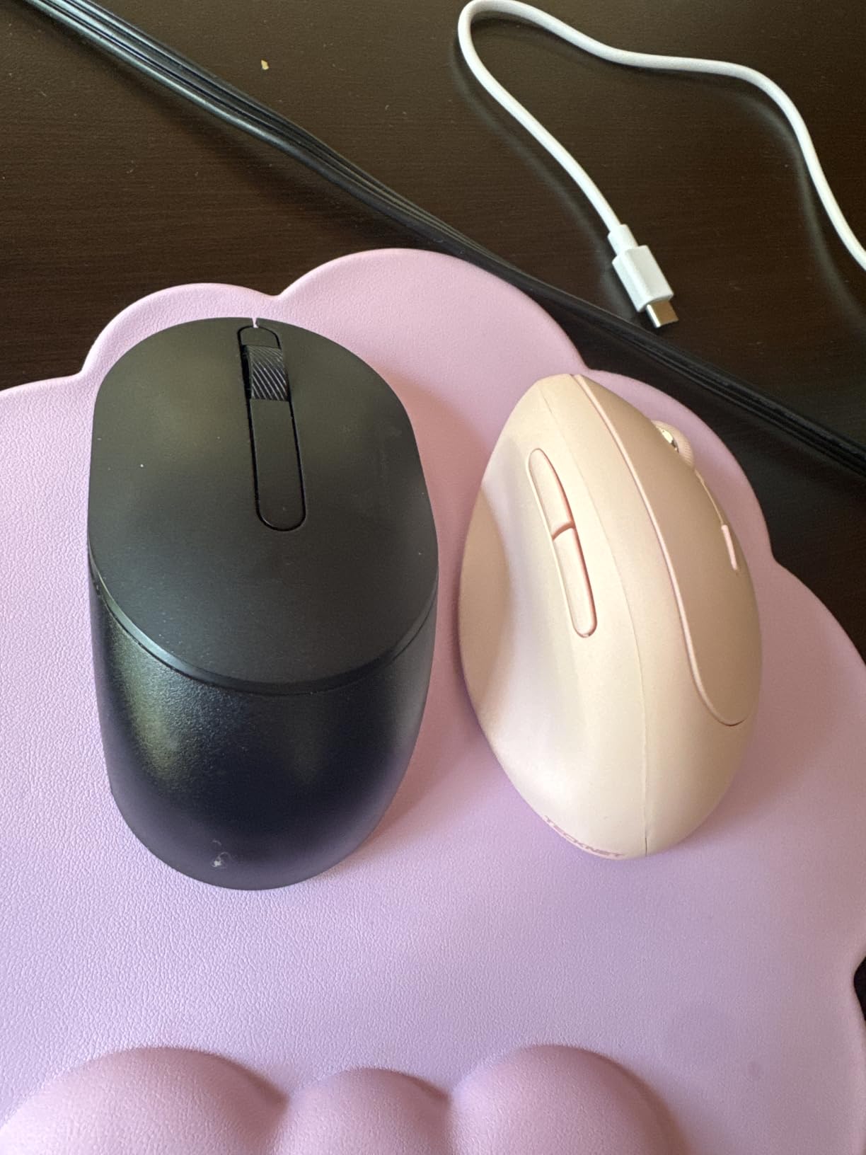 TECKNET Ergonomic Mouse, Bluetooth Wireless Vertical Mouse, Rechargeable Battery, Quiet Clicks, 4800 DPI Adjustable, BT5.0/3.0 & 2.4G Connect, Easy to use, Wide Compatibility - Black customer photo 2