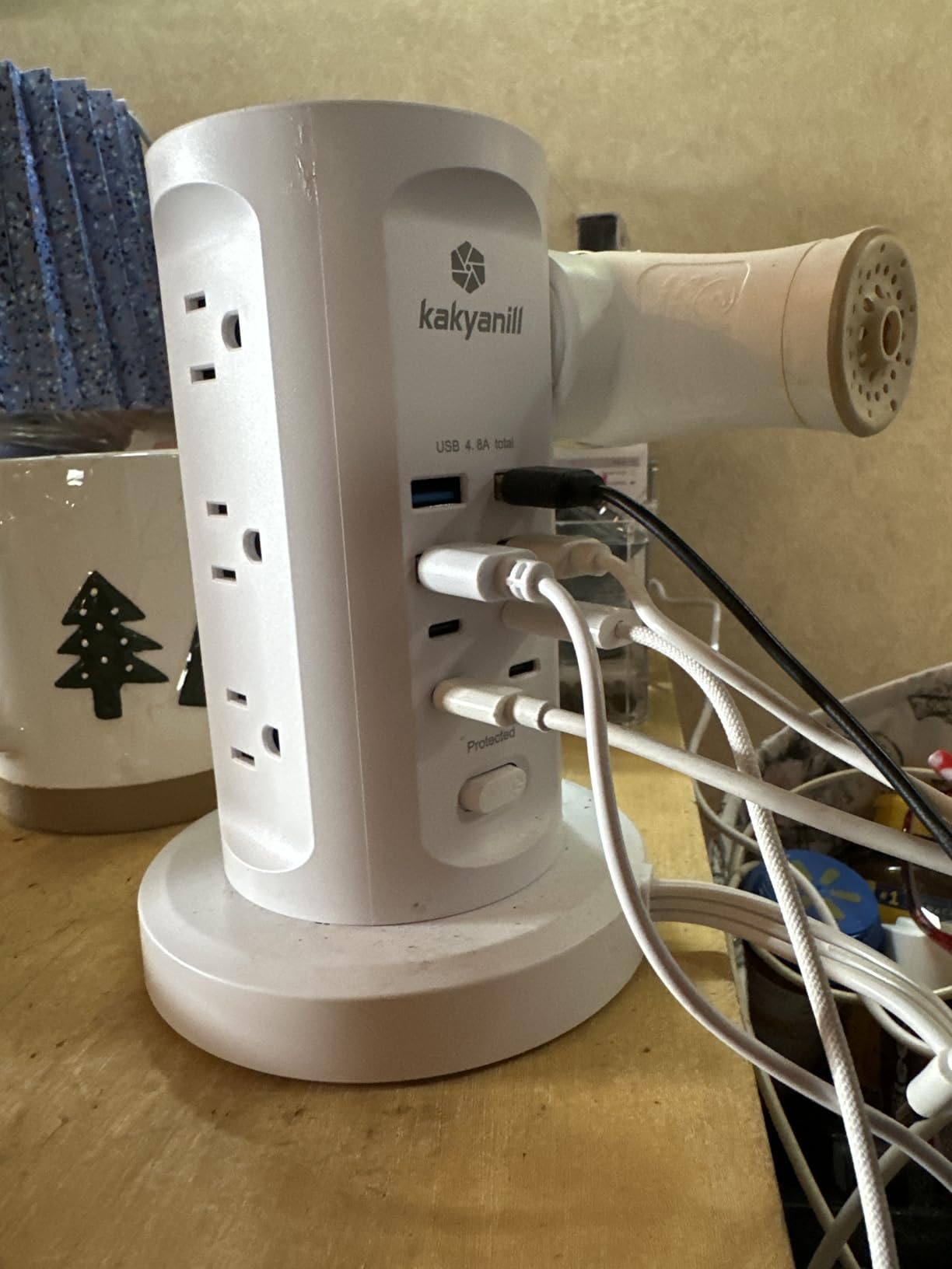 Power Strip Tower, kakyanill Charging Station 9 AC Outlets 8 USB Ports | 6 Ft Retractable Extension Cord, 15W Wireless Charger, White customer photo 1