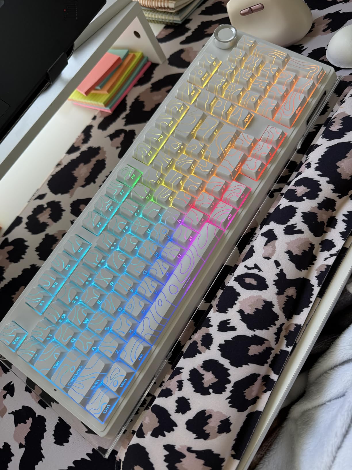 SOLAKAKA KI99 Pro 96% Wireless Mechanical Keyboard, RGB Gaming Keyboard, Hot-Swappable Pre-Lubed Switches, Gasket Structure Creamy Keyboards customer photo 1