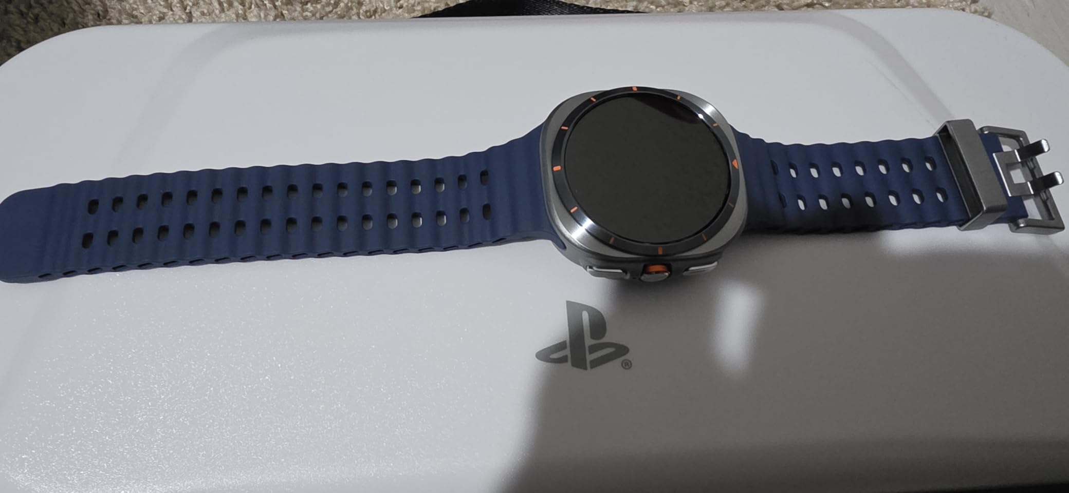 Samsung Galaxy Watch Ultra (2025), Titanium Silver, 47mm LTE Smartwatch customer photo 2