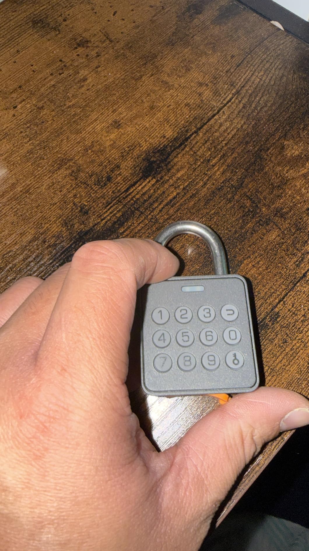 Eseesmart Fingerprint Locker Lock with Code, Combination Padlock Smart Fingerprint Biometric Keyless Combo Lock Waterproof for Outdoor Fence Gate Shed Gym School Locker Storage customer photo 1