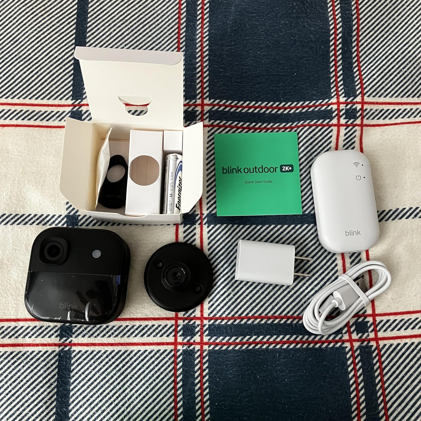 Blink Outdoor 2K+ (newest model) - Wireless smart security camera, 2K video resolution, enhanced audio, two-year battery. Sync Module Core included - 5 camera system (White) customer photo 1