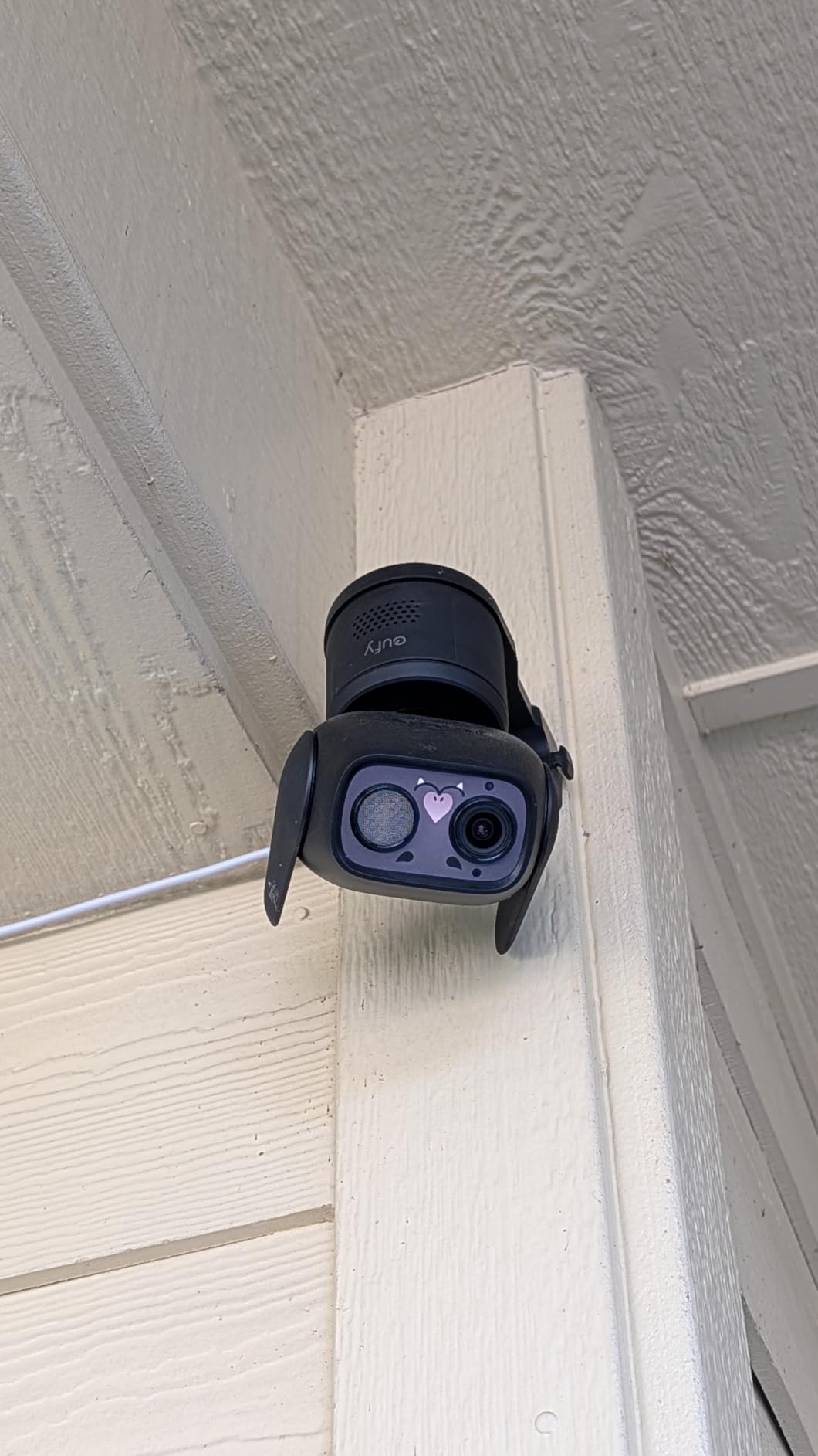 eufy Security Indoor/Outdoor Camera C31, 360 Pan & Tilt, AI AutoTracking | Spotlight-Free Color Night Vision, IP66, AI Human/Vehicle/Pet/Cry Detection, Plug-In Powered, 24/7 Recording, No Subscription customer photo 2