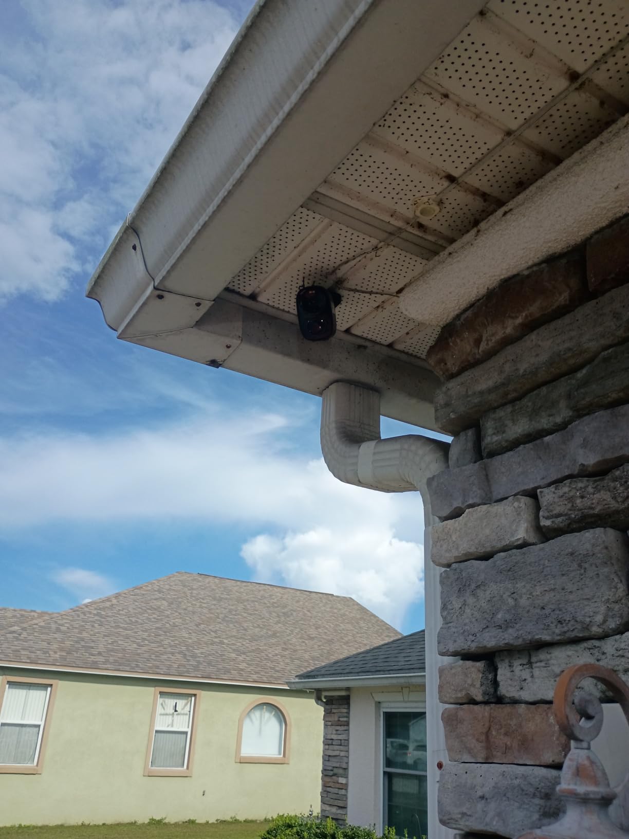 2026 Enhanced 2K UHD Security Cameras Wireless Outdoor - Free Cloud & SD Storage, Dual-Band WiFi 2.4G/5G, Full-Color Night Vision, 6-Month Battery, Motion Alerts, IP66 Weatherproof, 2-Way Talk customer photo 2