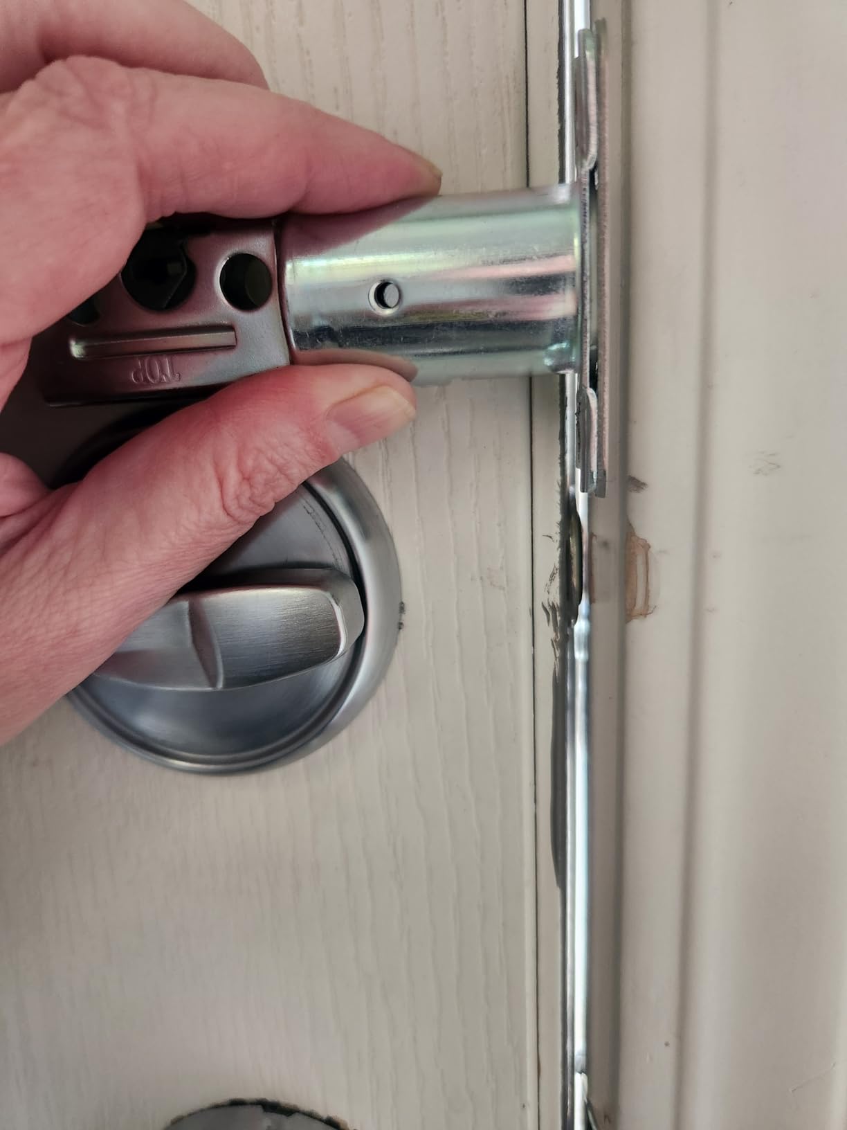 Tapo Smart Wi-Fi Deadbolt Door Lock, Fingerprint Recognition, DL105 | Keyless Tactile Buttons & in-App Monitoring, Auto-Lock, IP54, BHMA Certified, Compatible with Standard Door Sizes customer photo 2