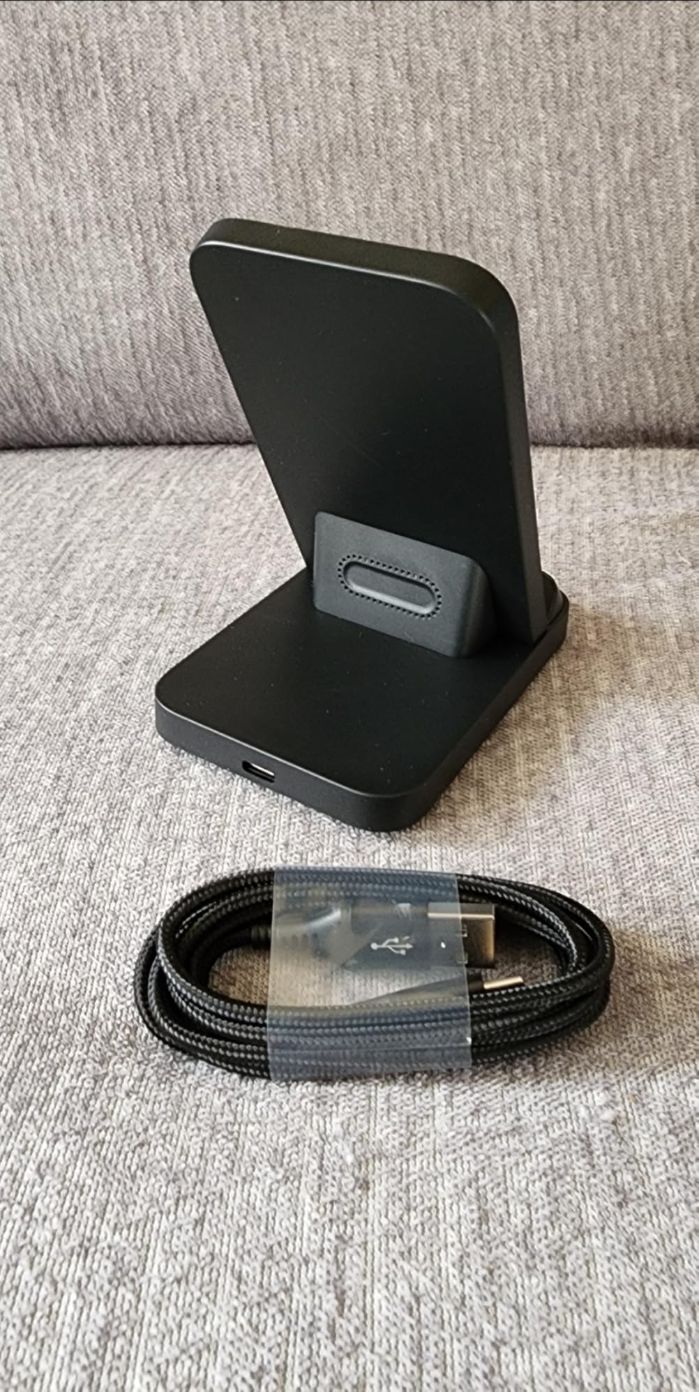 Samsung Wireless Charger Fast Charging Stand Desk Phone Station customer photo 2