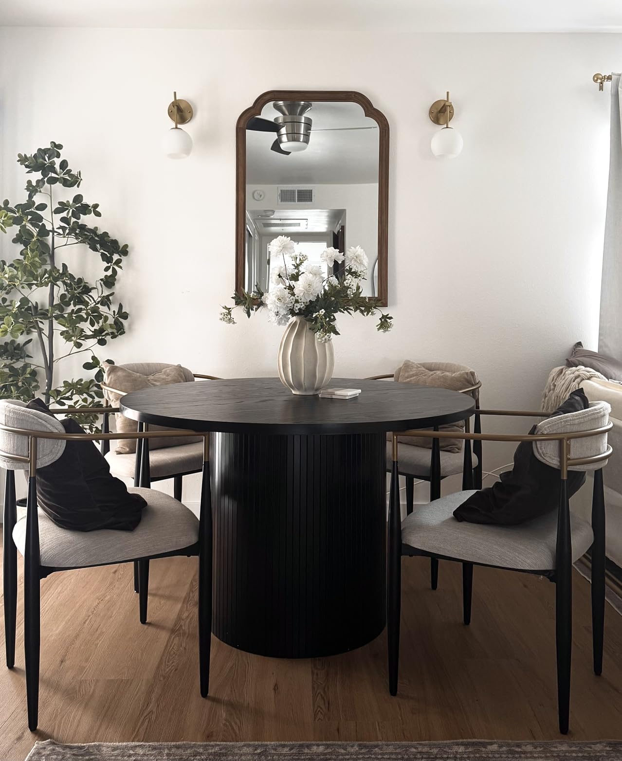 ONBRILL 47 Inch Round Dining Table for 4-6, Marble Texture | Circle Kitchen Table with Fluted Base, Modern Farmhouse Dinner Tables for Kitchen, Living Room customer photo 1