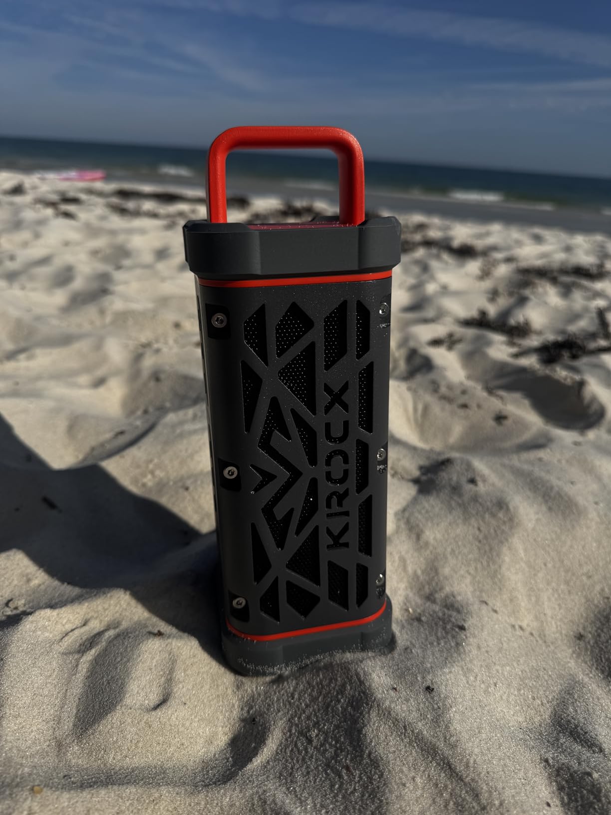 TRAVOR Premium Magnetic Bluetooth Speaker for Patio, Boat & Outdoor | All-Aluminum Refined Finish with Magnetic Mount for Boat & Golf Cart, IP68 Waterproof, 25H Playtime for Patio Marine & Beach customer photo 2