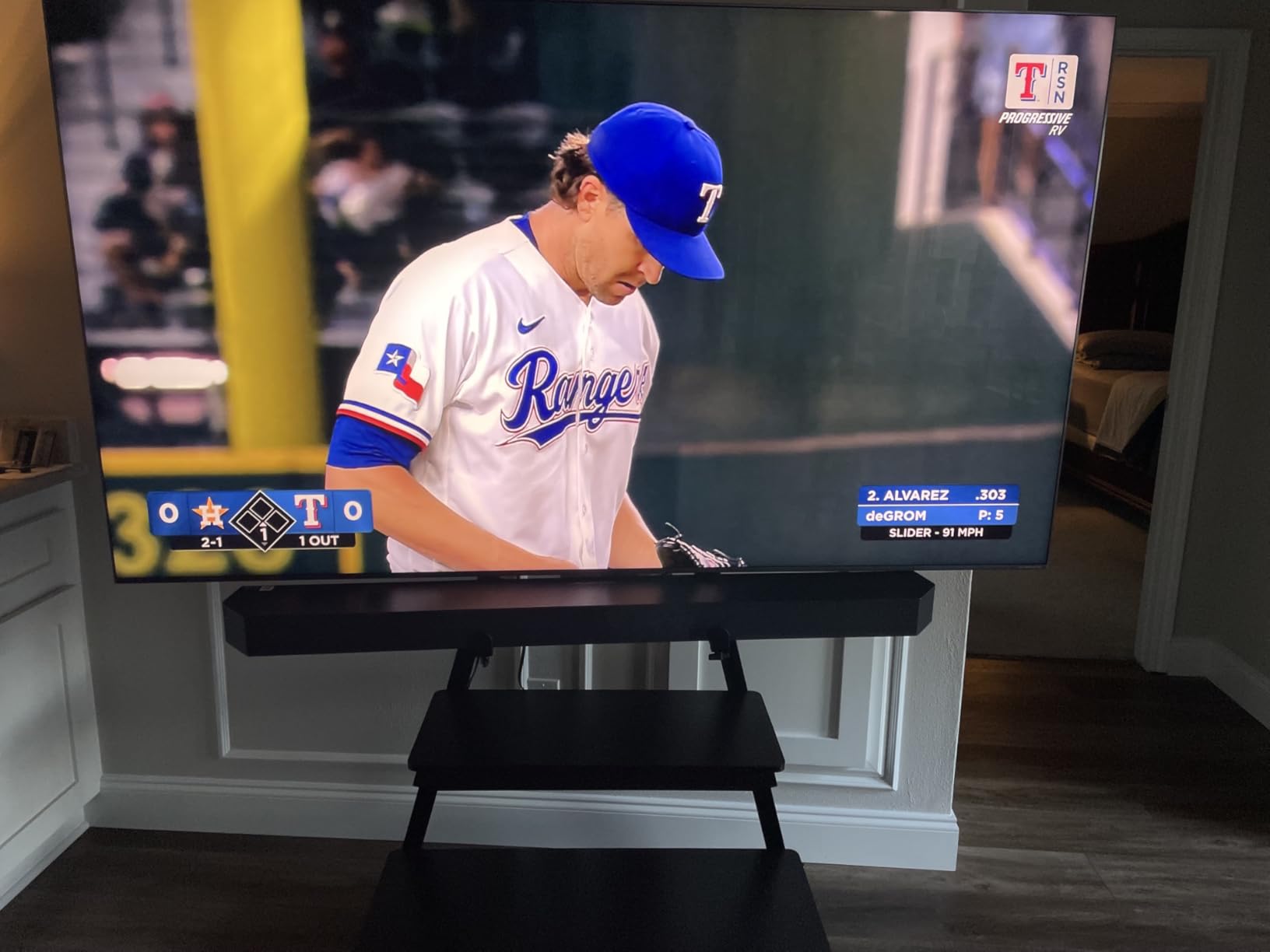 75 Inch Class QM8L Series | SQD-Mini-LED QLED Smart TV | 75QM8L, 2026 Model | 144Hz | Ultimate Color Brightness & Contrast | Google AI Bang & Olufsen | Voice Control Gaming Streaming Television customer photo 2
