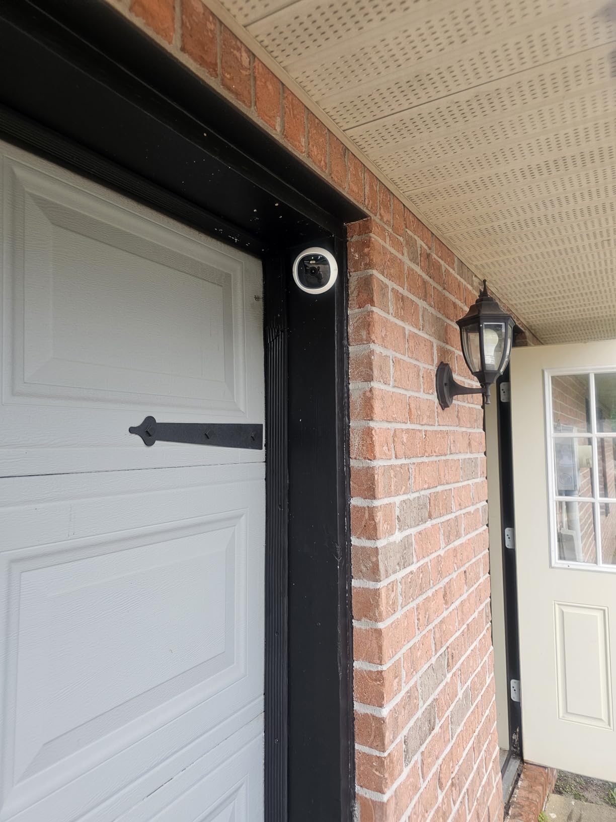 youkey Wireless Security Camera Outdoor, No Monthly Fee, Battery Powered, 2.5K QHD WiFi 6, Magnetic Mount, AI Human & Pet Detection, 8GB Local Storage, Color Night Vision customer photo 1