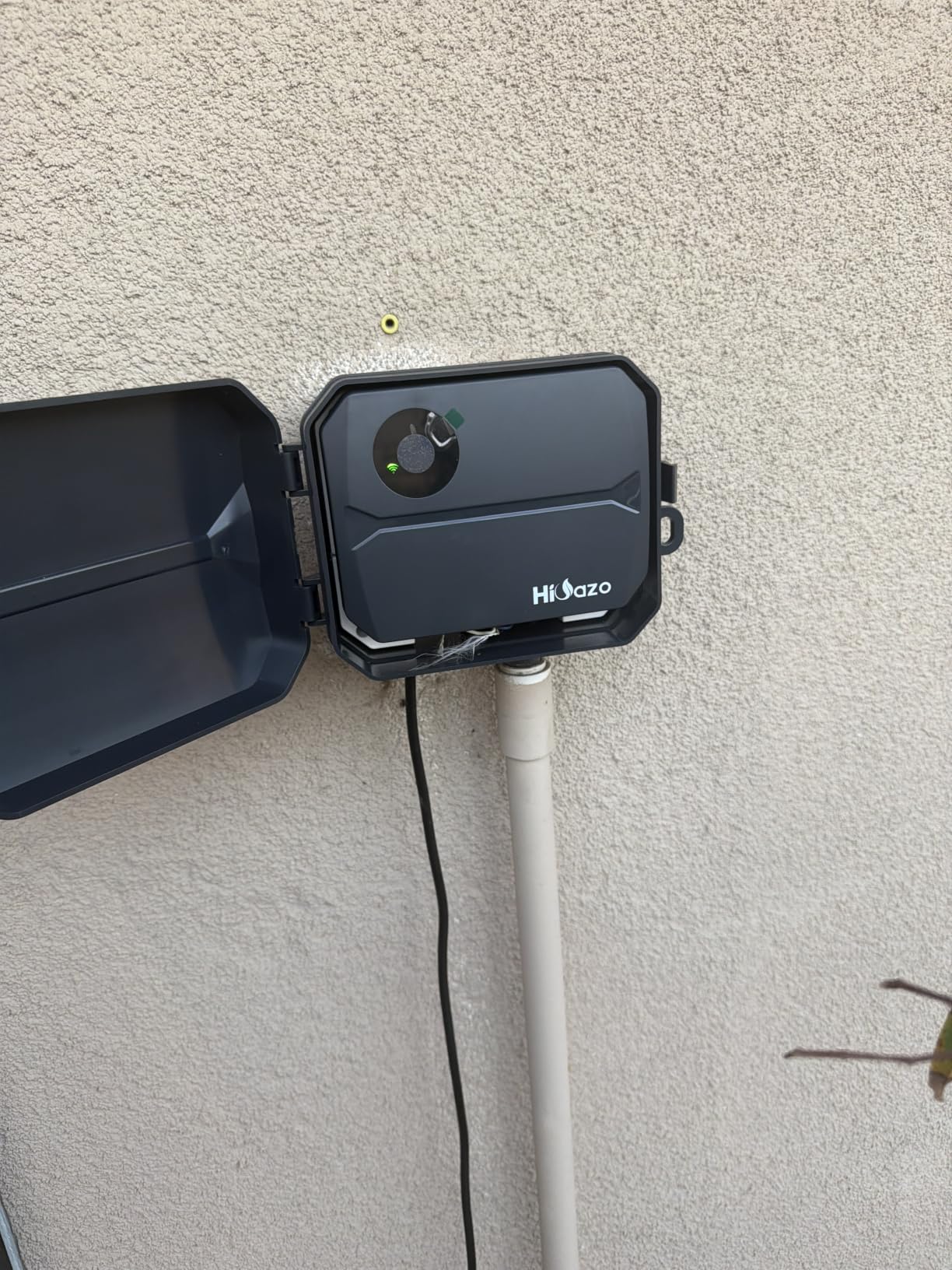 Outdoor Smart Sprinklers Controller 2.4GHz WiFi, Irrigation Controller Easy Use App Enabled, 6 Zones + 16 Plans, Save Water Auto Skip Rain, Freeze & Wind, 10 Minutes Install customer photo 1