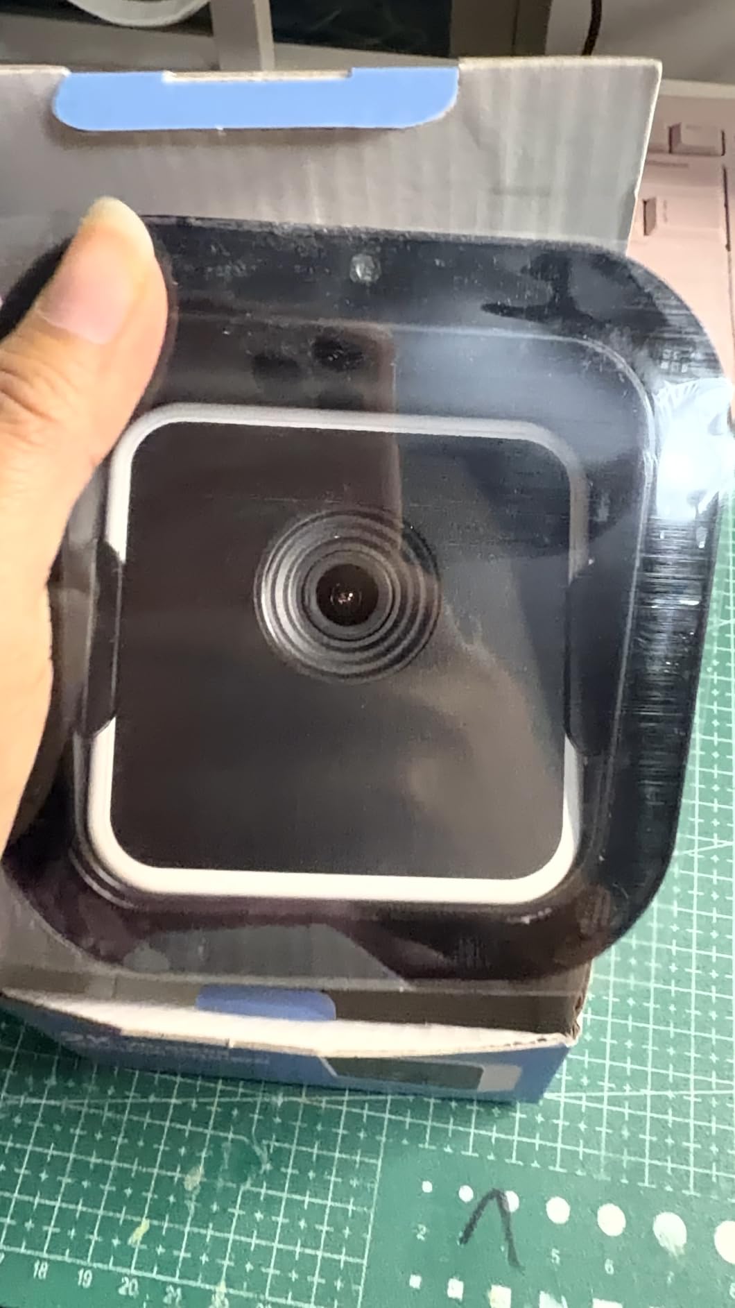 2.5K Wireless Window Camera with 45-Day Battery, 2.4/5G WiFi, 6s Pre-Roll | 100% Wireless: No Wires, No Outlets, No Drilling. 4MP Color Night Vision & Anti-Glare. Magnetic Mount for Rentals & Homes customer photo 1