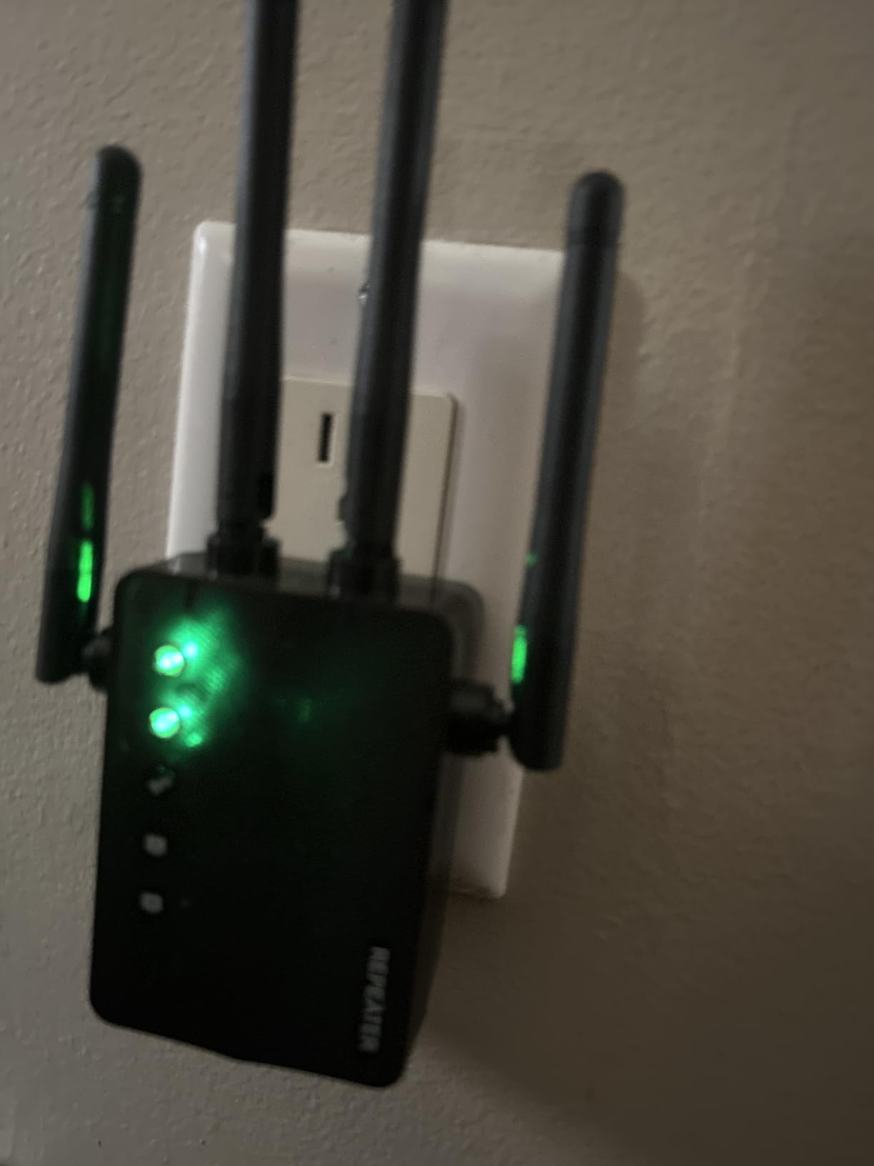Dual Band WiFi Extender, 5.0G WiFi Booster for Large Home & Smart Home Use | High Speed WiFi Extender Booster 1200Mbps Dual Band, 12880 Sq Ft Coverage, 1-Tap Setup & 2 Ethernet Port, Easy Setup customer photo 1