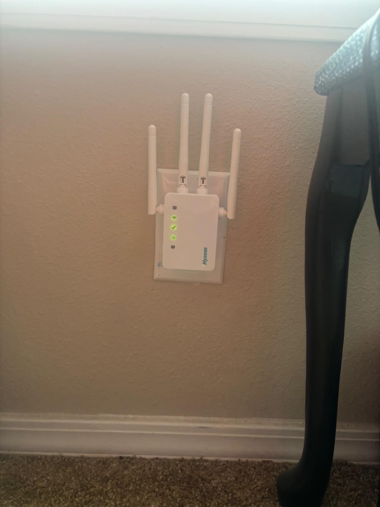 WiFi Extender Signal Booster for Home, Covers Up to 18,000 Sq Ft, Long Range Wireless Internet Repeater with Ethernet Port, Eliminates Dead Zones, Reduces Buffering, Supports 65+ Devices, 1-Tap Setup customer photo 2